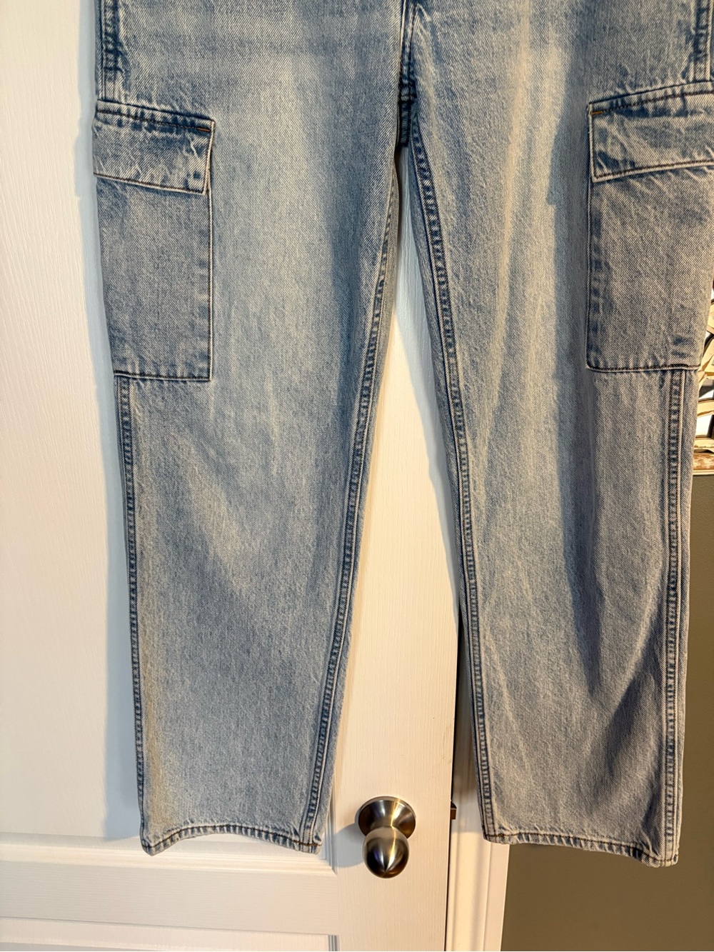 Denim Forum The '90s Edie Lo-rise Cargo Jeans - Picture 7 of 11